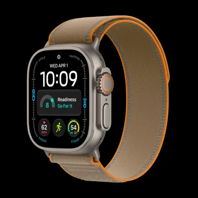 Apple Watch Ultra 4 in Natural Titanium